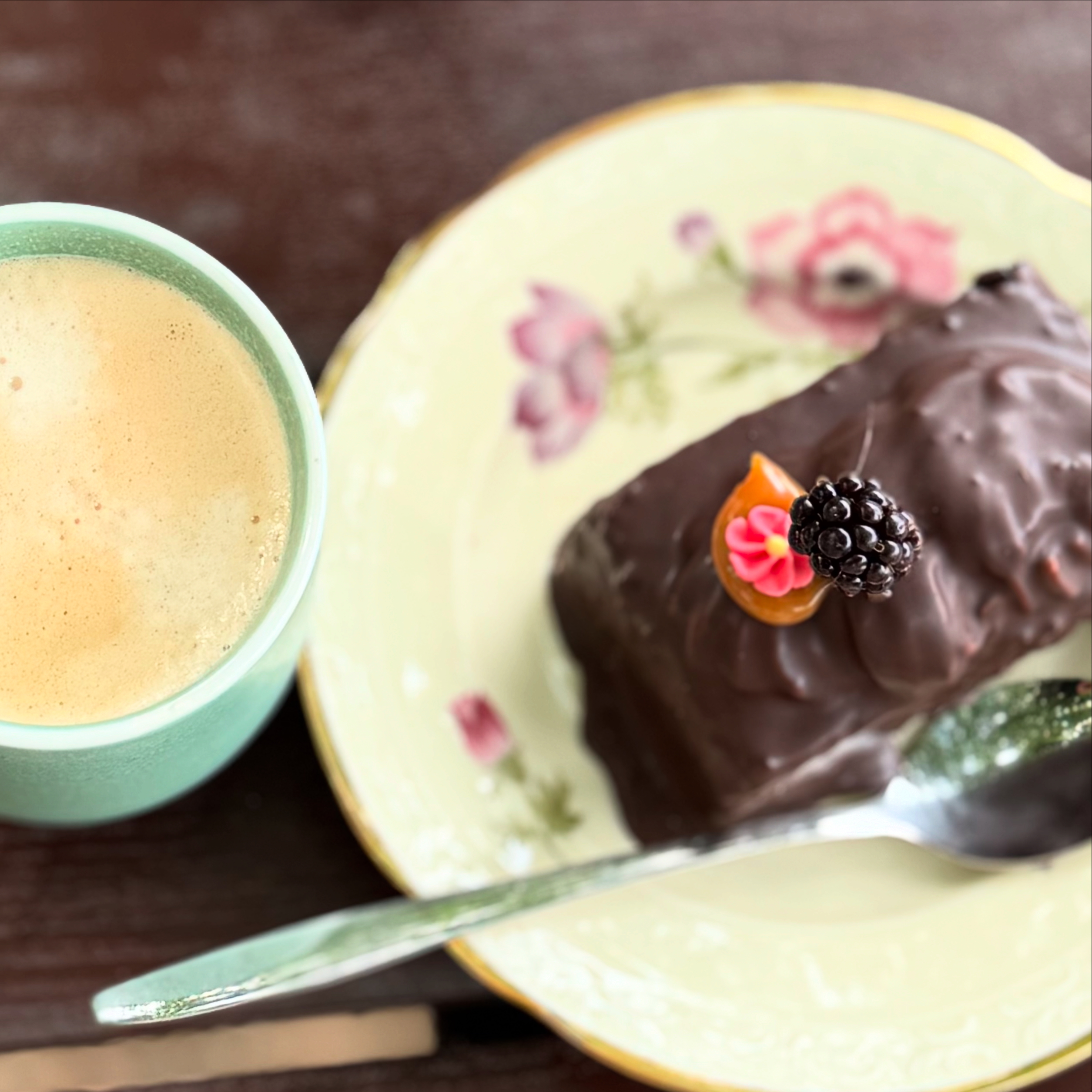 Om ensomhed, psykologisk trivsel og længes efter ægte menneskelig nærvær og kontakt.